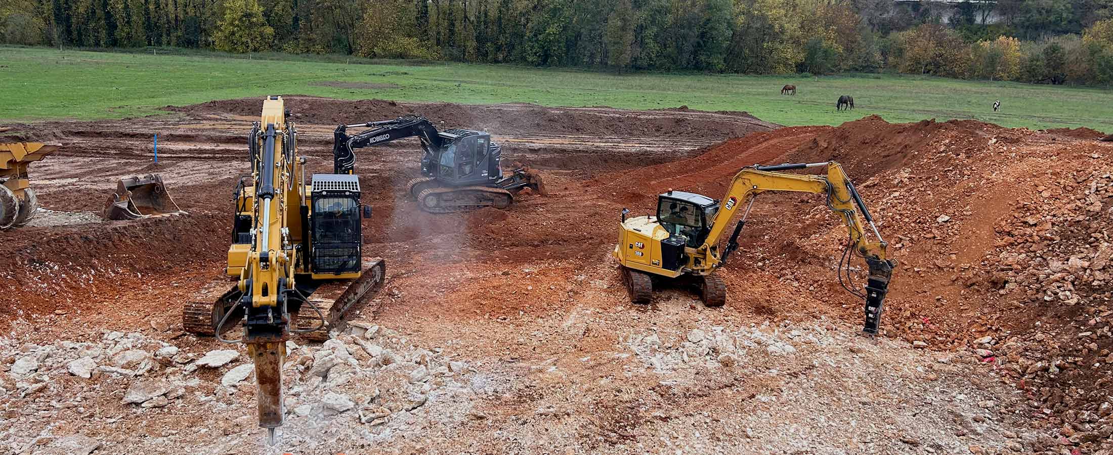 Entreprise TCTP 24 ; Réalisation d'un terrassement de station d'épuration aux Eyzies